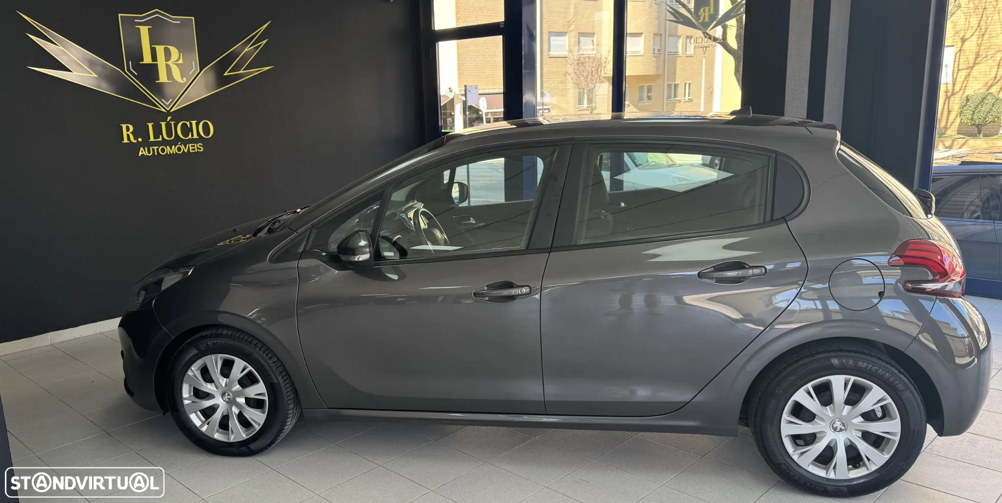 Peugeot 208 1.5 BlueHDi Allure - 13