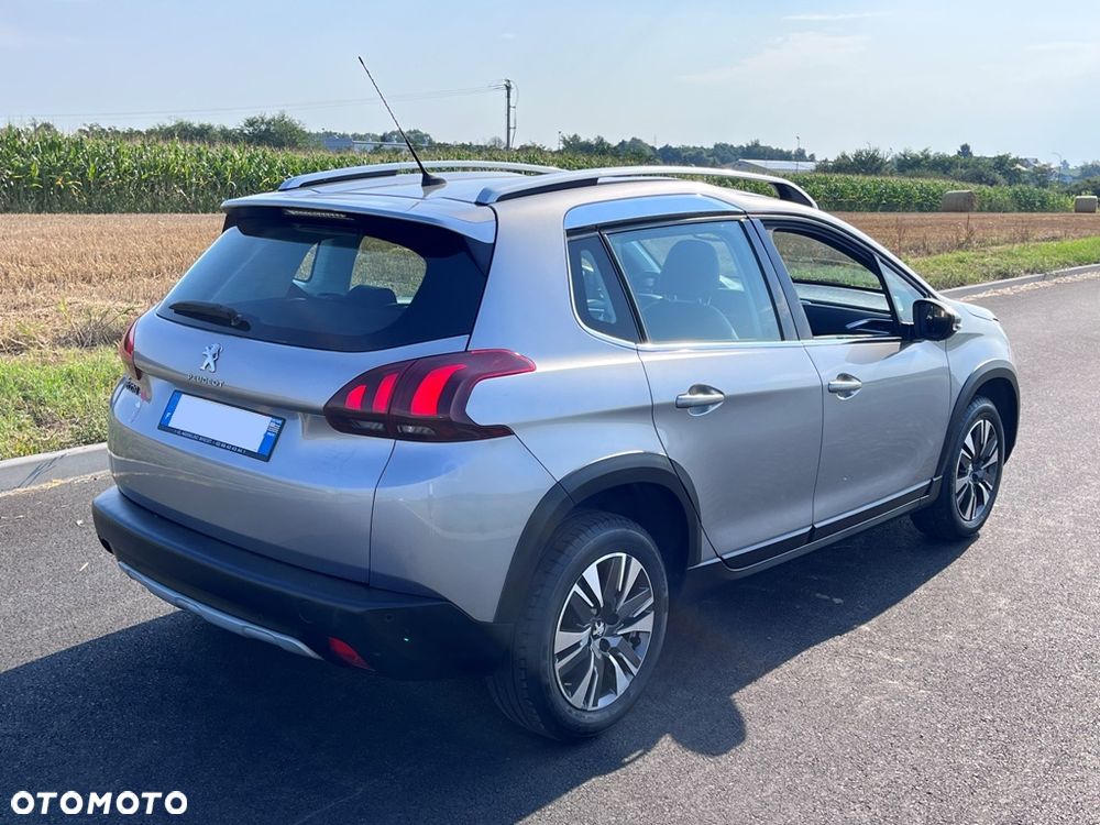 Peugeot 2008 PureTech 110 Stop&Start Allure - 4