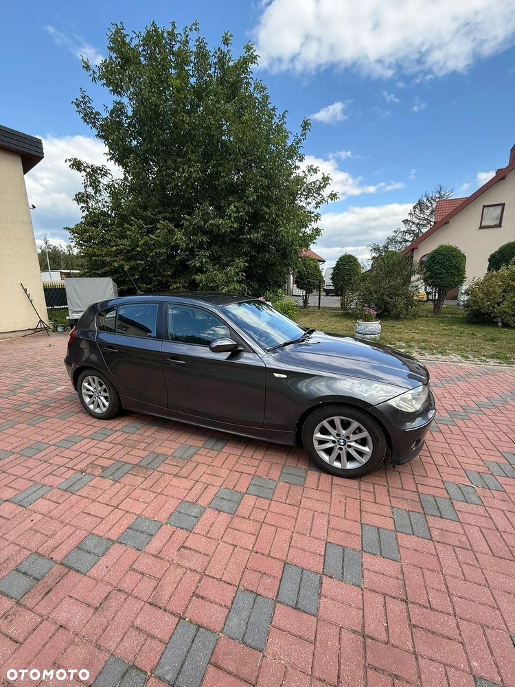 BMW Seria 1 118d DPF - 1