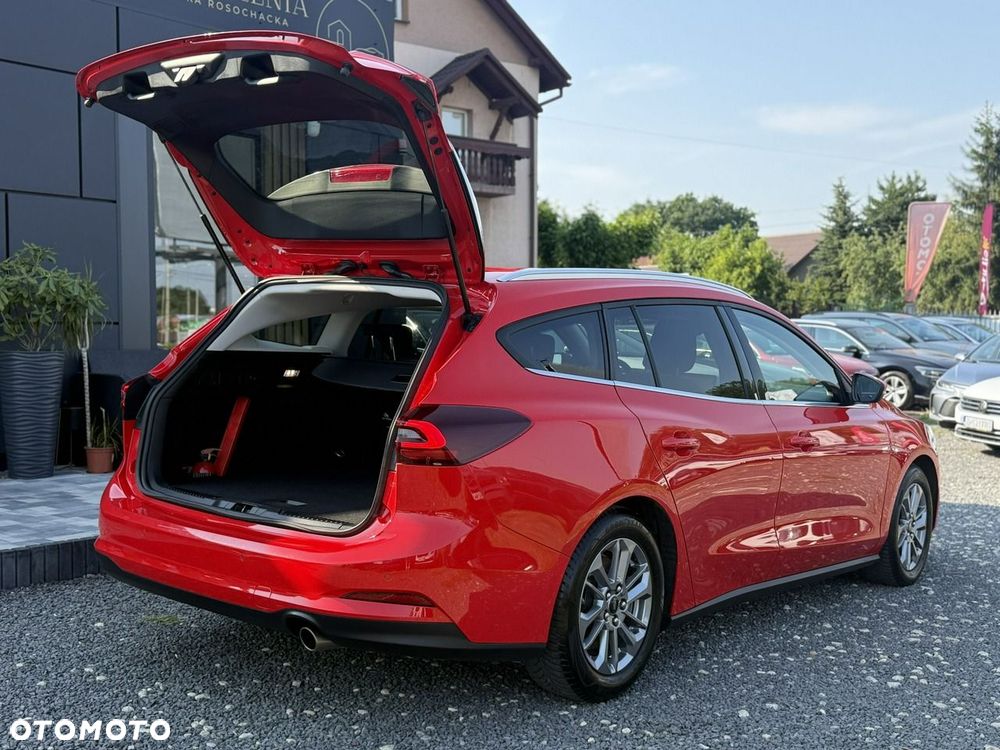 Ford Focus - 32