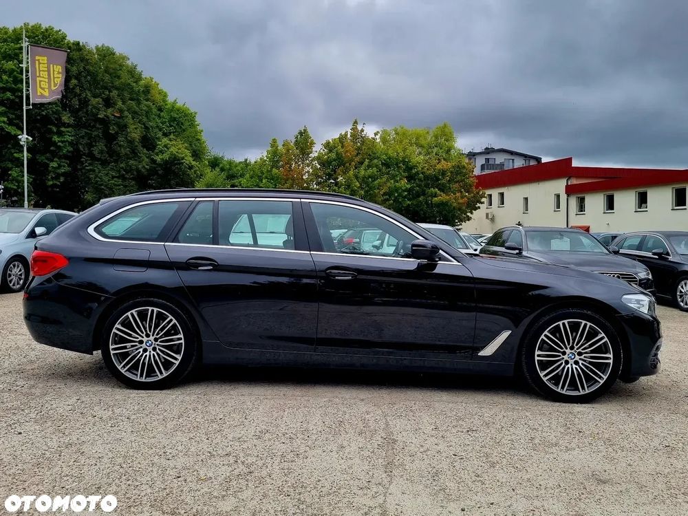 BMW Seria 5 520i Touring Sport Line - 4