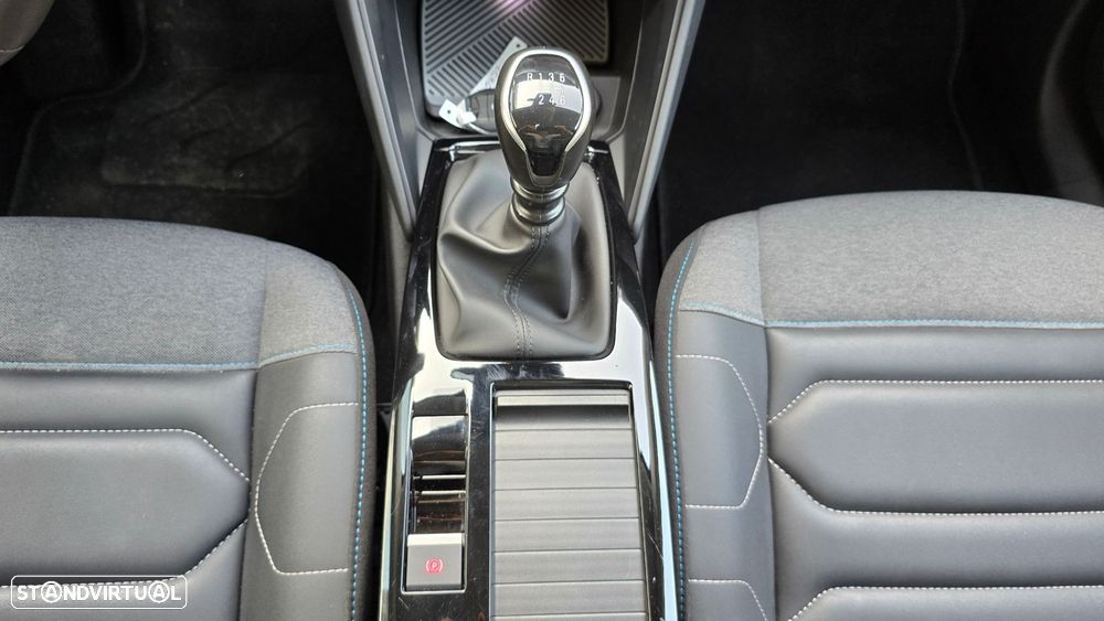 Citroën C4 1.2 PureTech Shine - 48