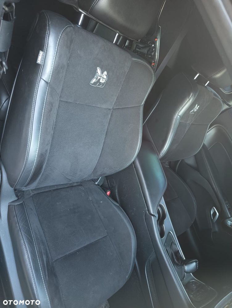 Dodge Challenger 6.4 Scat Pack - 8