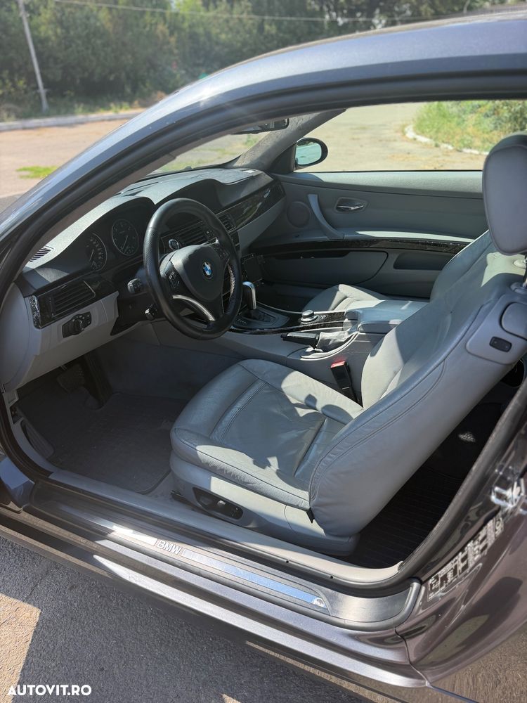 BMW Seria 3 330d Aut. - 6