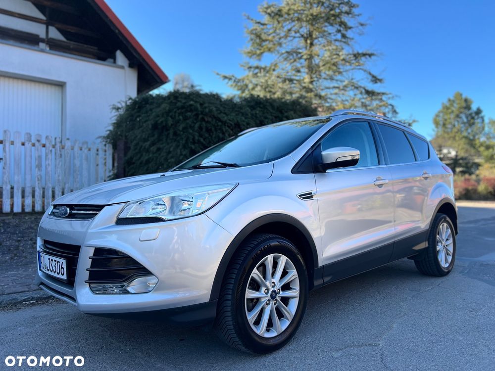 Ford Kuga 2.0 TDCi 2x4 Titanium - 11