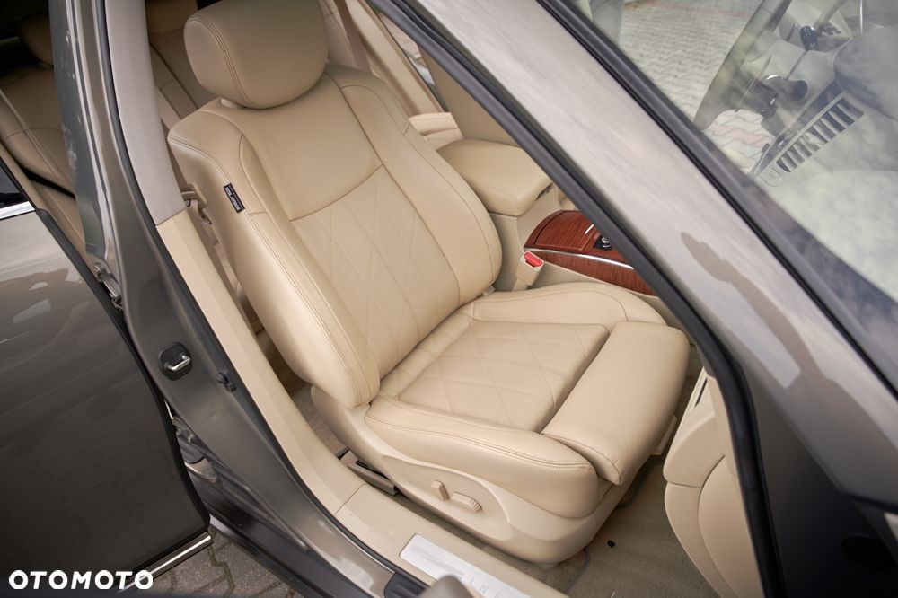 Infiniti QX70 3.0d S - 26