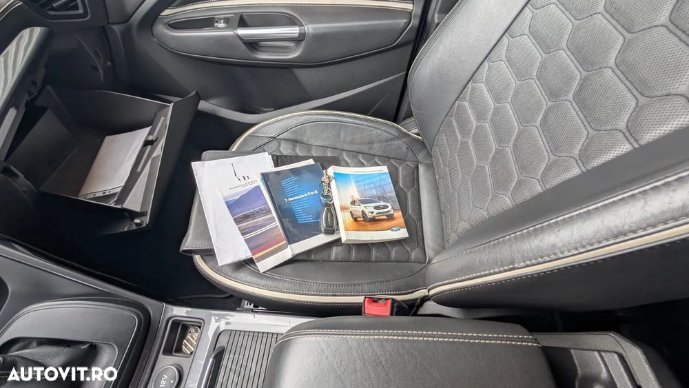 Ford Kuga 2.0 TDCi 4x4 Aut. Vignale - 7