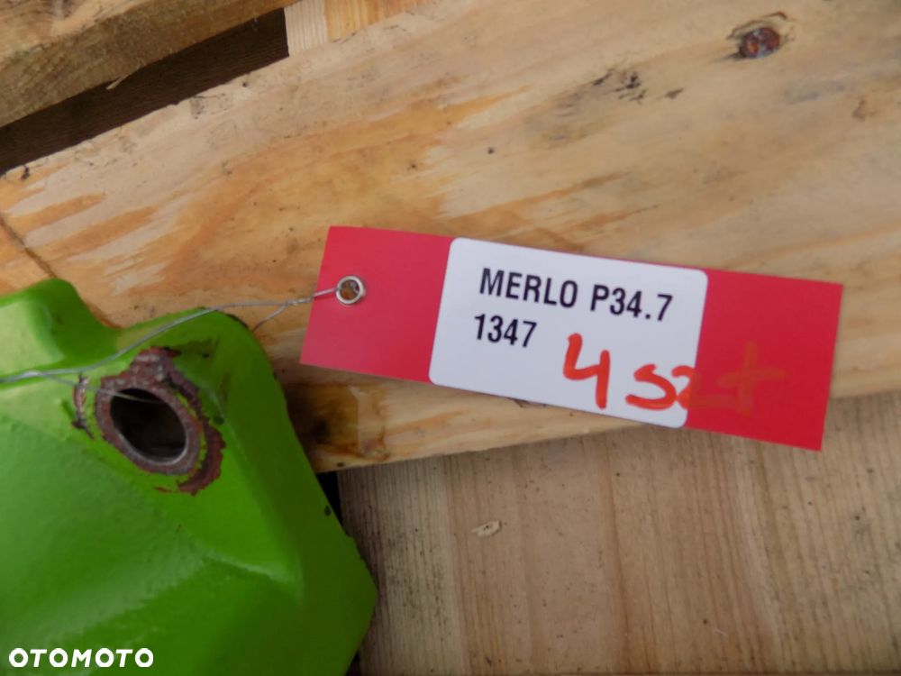 Merlo P 34.7   CZOP GÓRNY UCHO GÓRNE MOCOWANIE KIELICH ZWROTNICY 056942 - 2