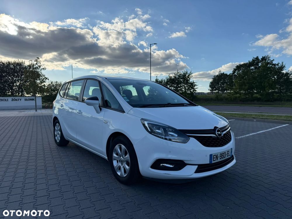 Opel Zafira - 9