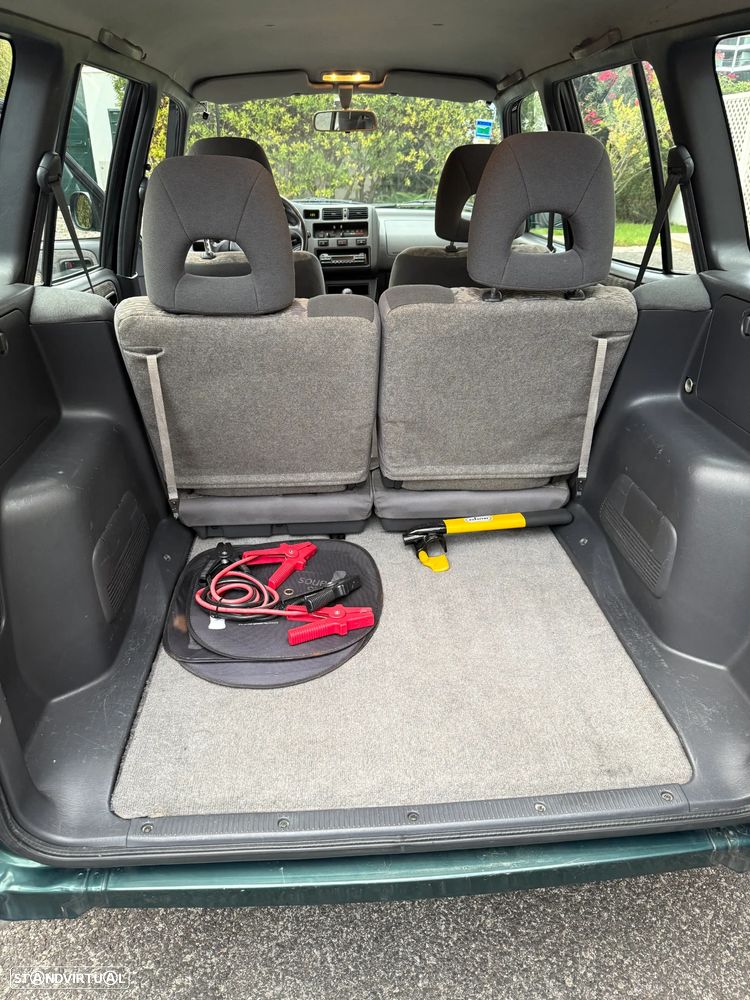 Toyota RAV4 Standard - 8