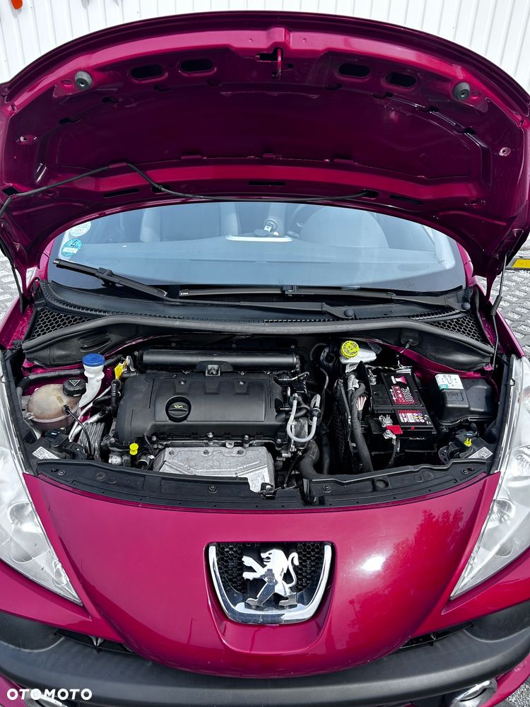 Peugeot 207 1.4 16V Trendy - 16