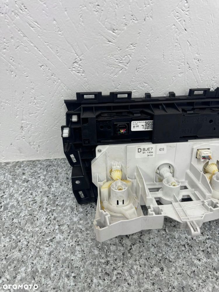 panel nawiewu klimatyzacji mazda 3 bm 2013-2017 - 2