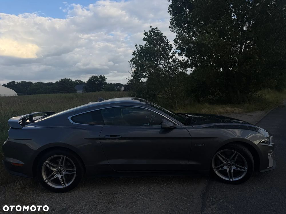 Ford Mustang - 16