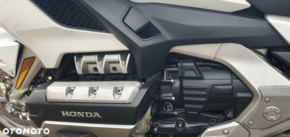 Honda GL - 8