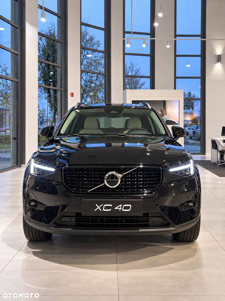 Volvo XC 40 B3 Ultra Dark - 5