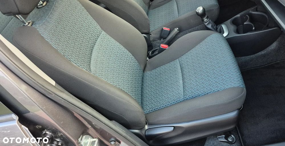 Toyota Yaris 1.0 VVT-i Life - 15