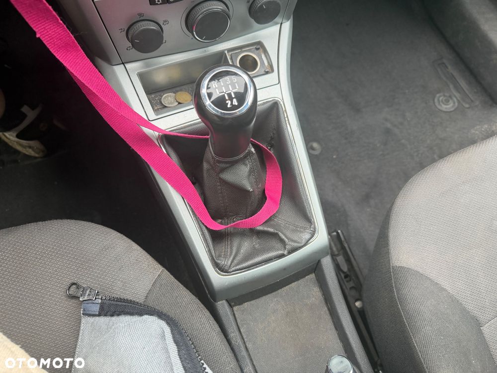Opel Astra 1.6 - 12