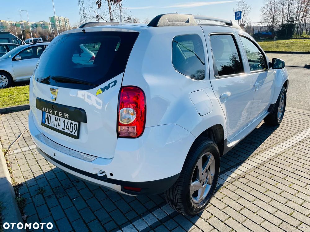 Dacia Duster 1.6 16V 4x4 Laureate - 5