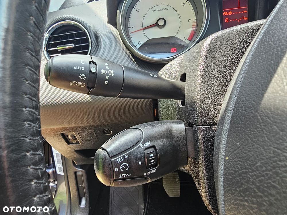 Peugeot 308 155 THP Allure - 34