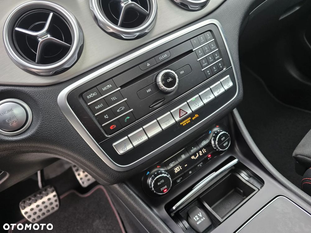 Mercedes-Benz GLA 220 4-Matic AMG Line - 18