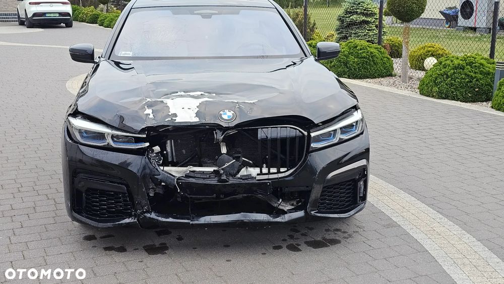BMW Seria 7 730d xDrive mHEV sport - 3