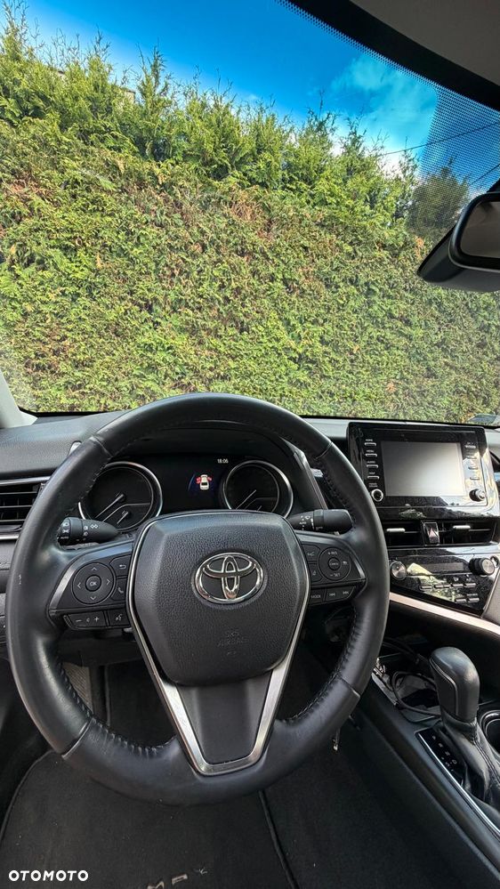 Toyota Camry 2.5 Hybrid Comfort CVT - 10