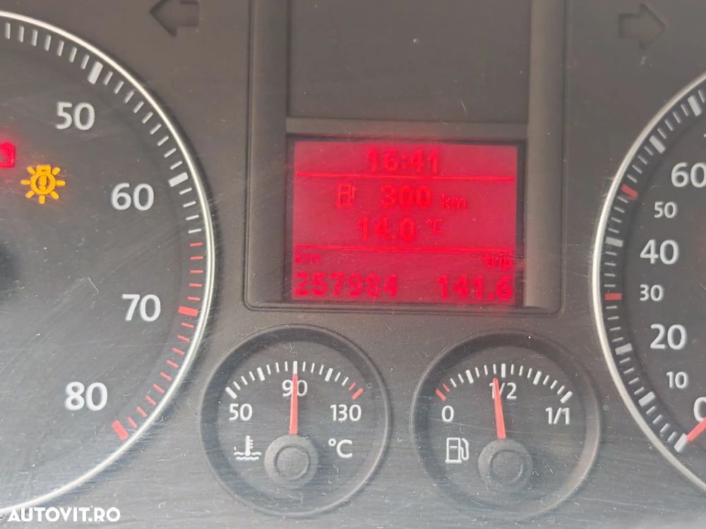 Volkswagen Jetta 1.6 Comfortline - 4