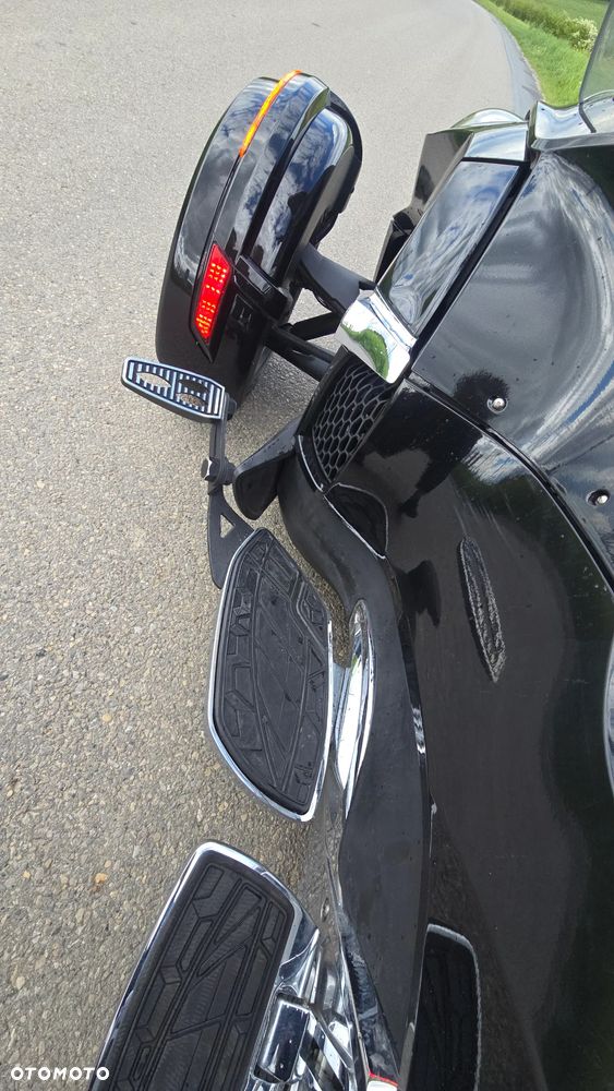 Can-Am Spyder - 34