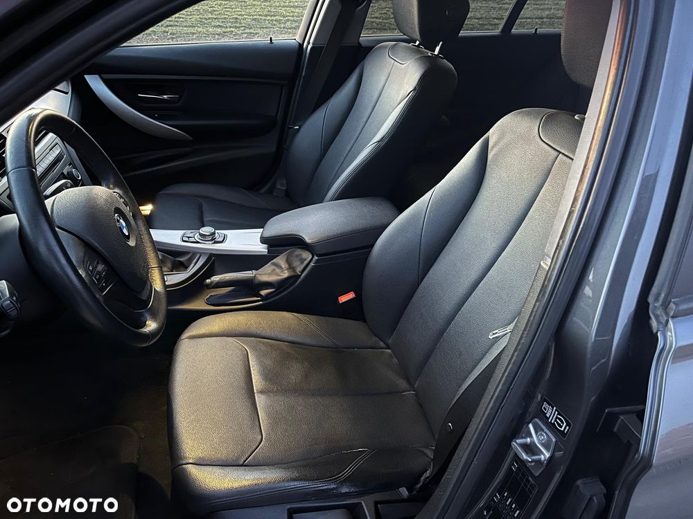 BMW Seria 3 320d Efficient Dynamics - 20