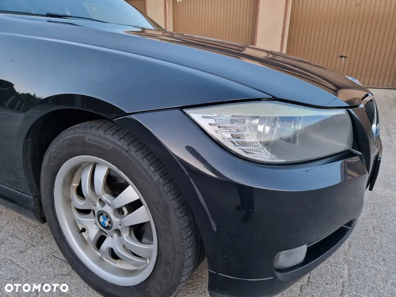 BMW Seria 3 318d DPF Touring - 6