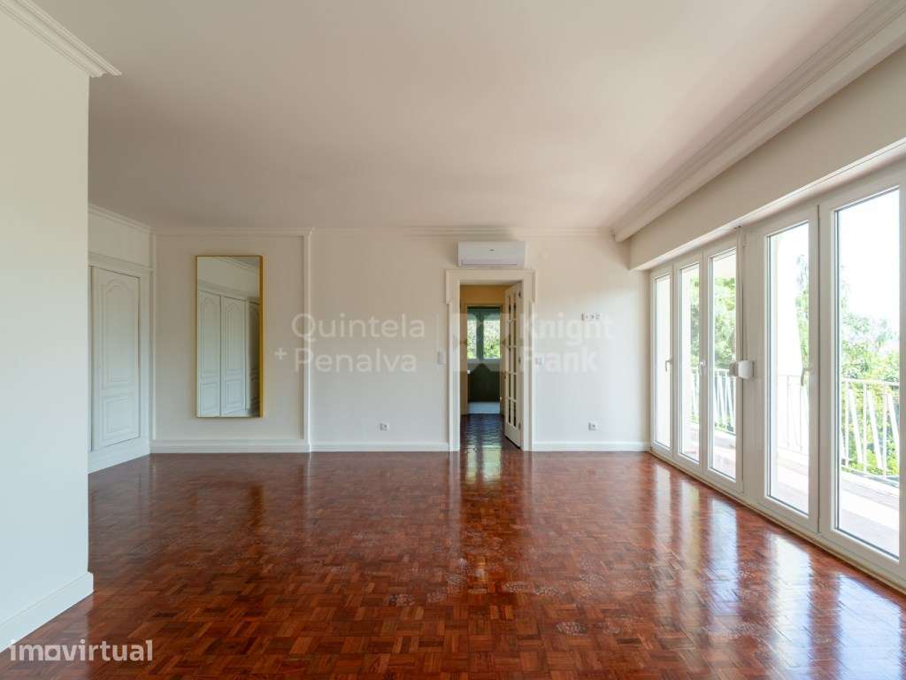 Apartamento T4 em moradia de luxo para arrendar em Lisboa - Grande imagem: 4/28