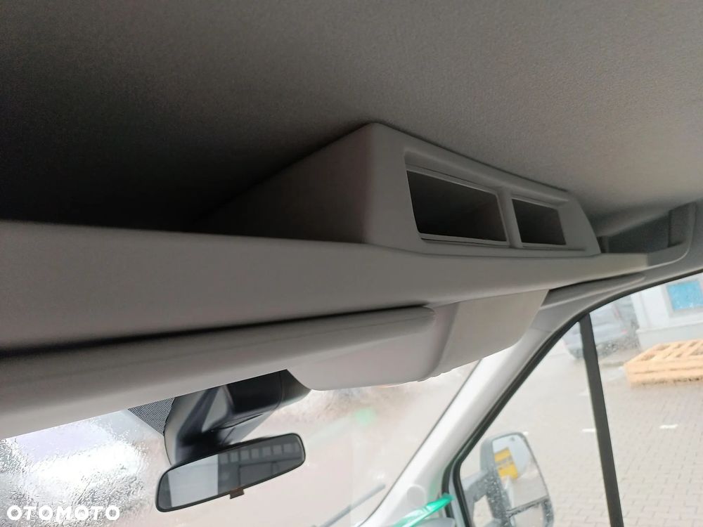 Ford Transit - 16