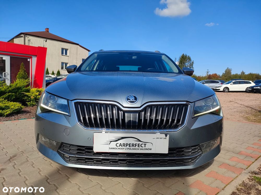 Skoda Superb 2.0 TDI DSG Premium Edition - 10