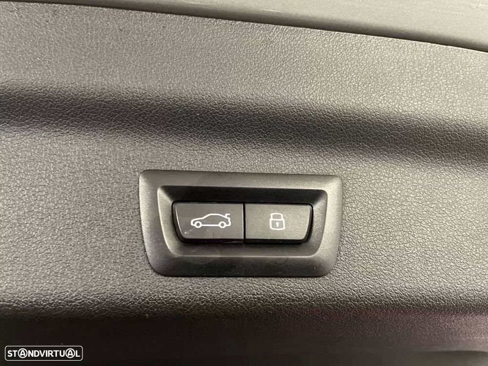 BMW iX1 xDrive30 - 33