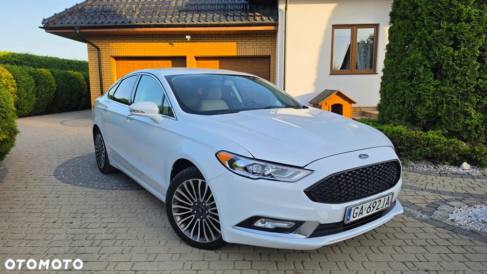 Ford Fusion 2.0 EcoBoost Titanium - 12