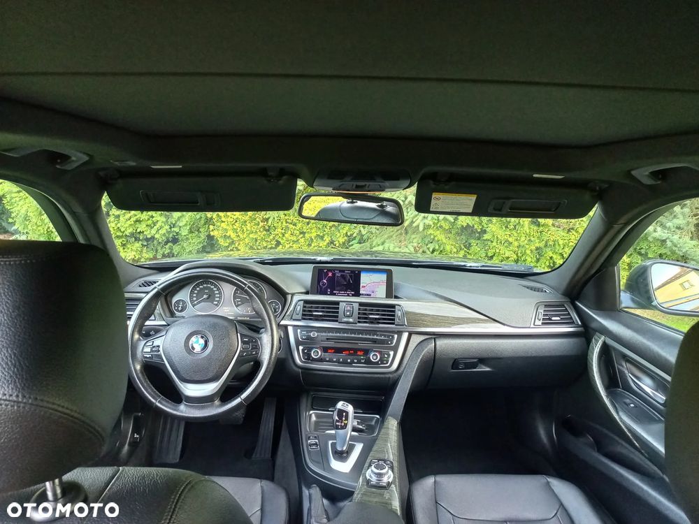 BMW Seria 3 330d Sport-Aut Luxury Line - 8