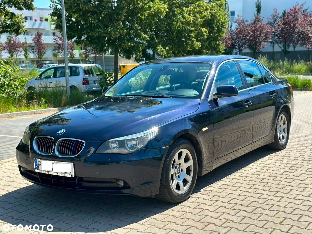 BMW Seria 5 523i - 2