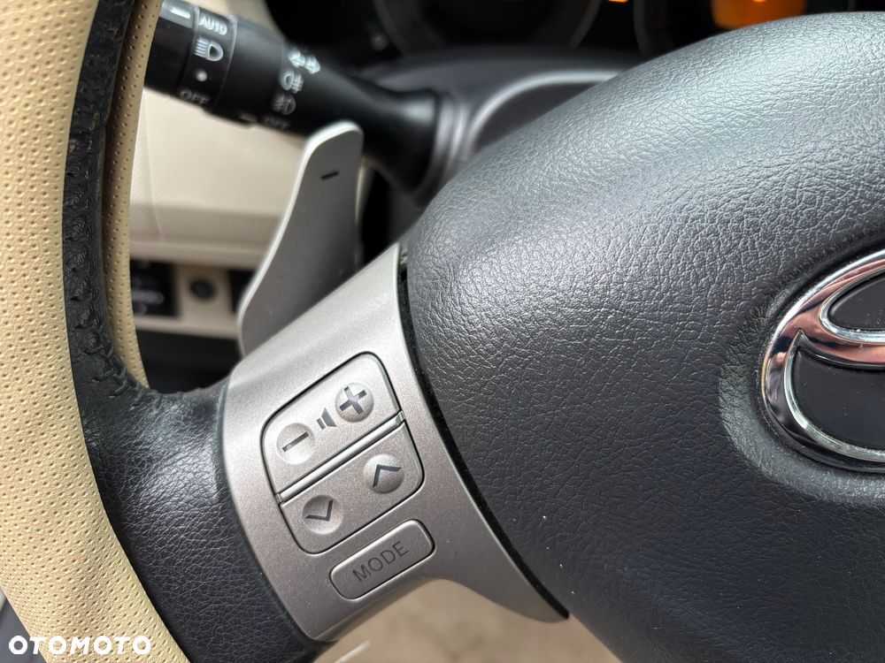 Toyota Auris 1.6 VVT-i Premium MM - 29