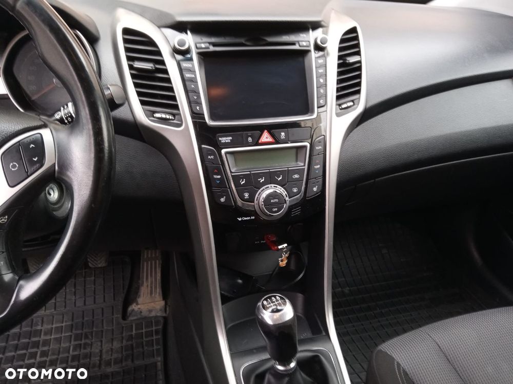 Hyundai i30 1.6 Trend - 4