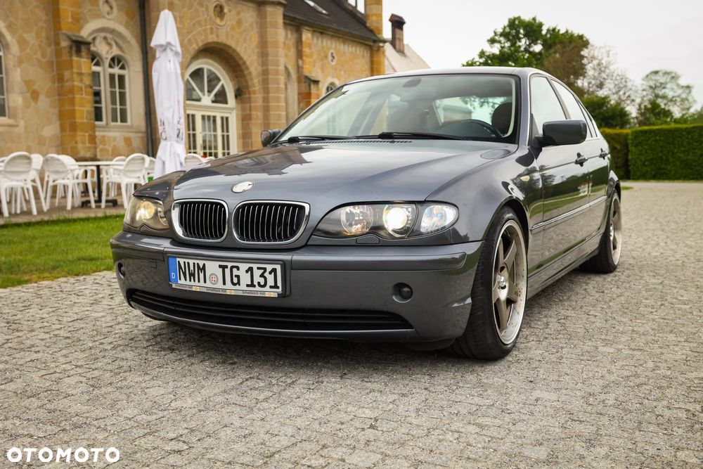BMW Seria 3 320i Edition Sport - 16