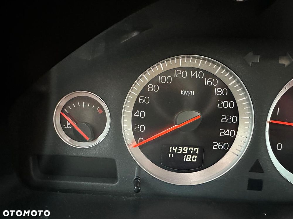 Volvo XC 90 D4 Geartonic Momentum - 25