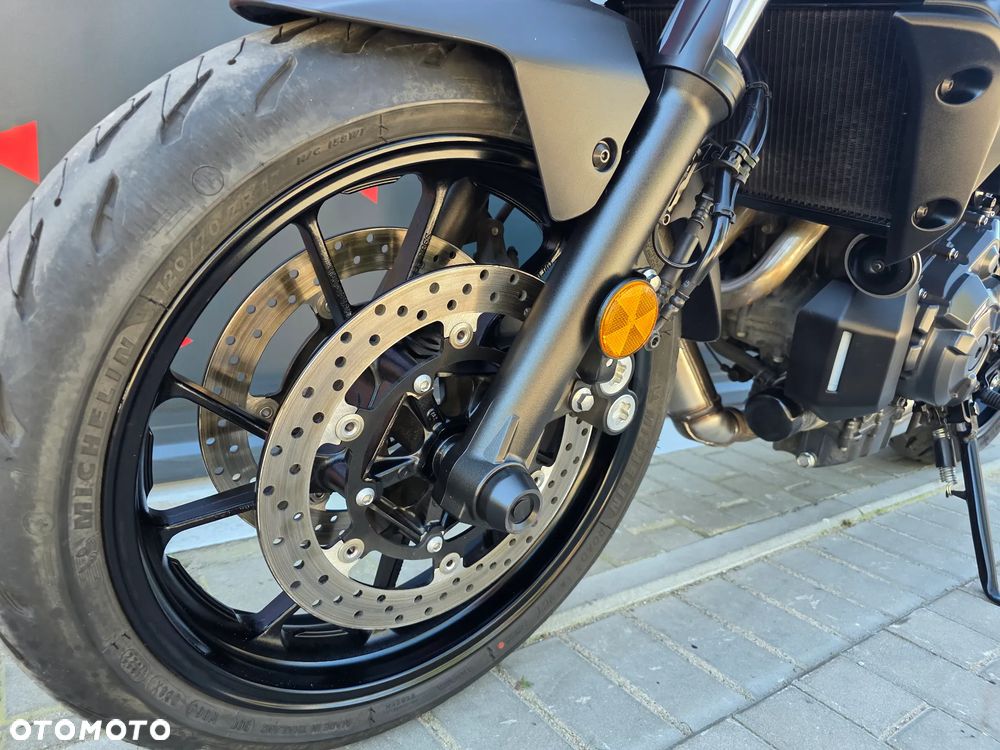 Yamaha MT - 15