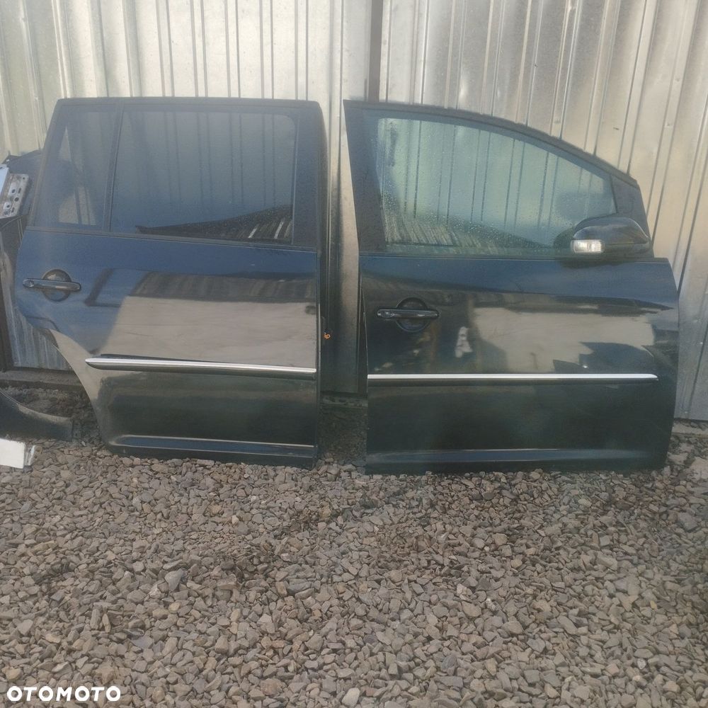 Volkswagen Touran 1t lift drzwi tył prawe kompletne lc9x Europa