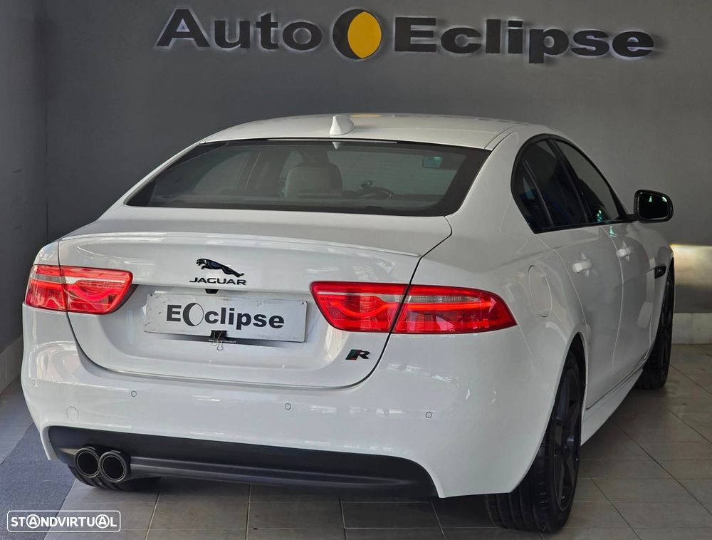 Jaguar XE 2.0 D R-Sport Aut. - 3