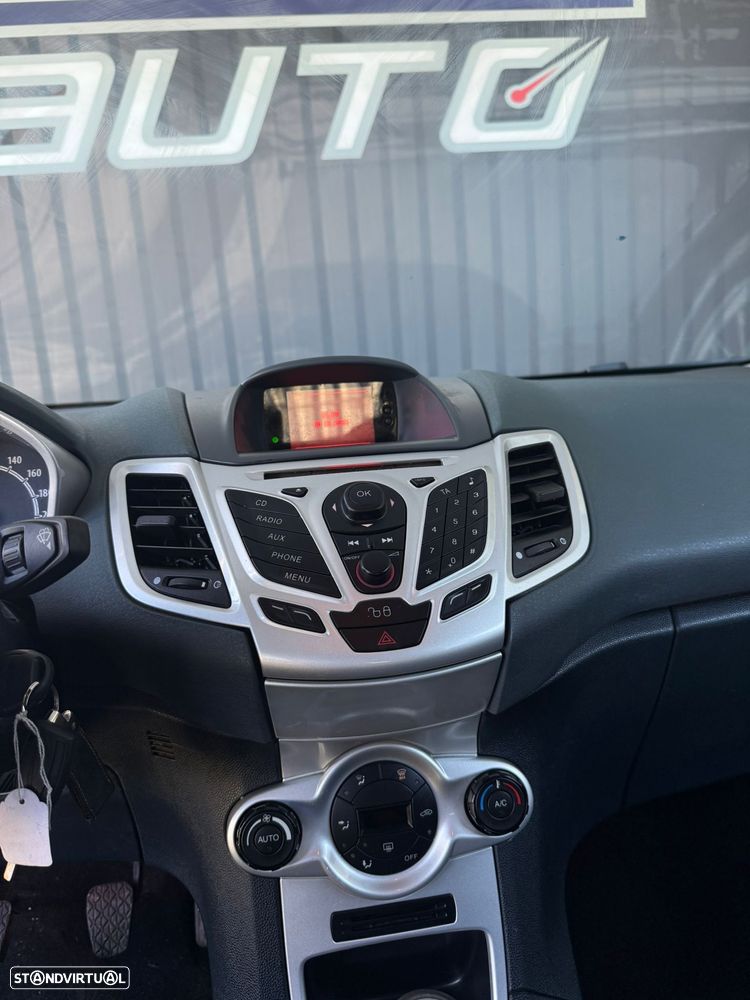 Ford Fiesta 1.25 Trend - 28