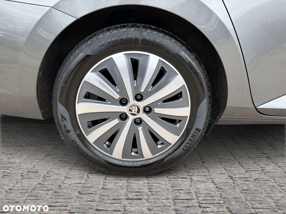 Skoda Superb 2.0 TDI SCR Style DSG - 20