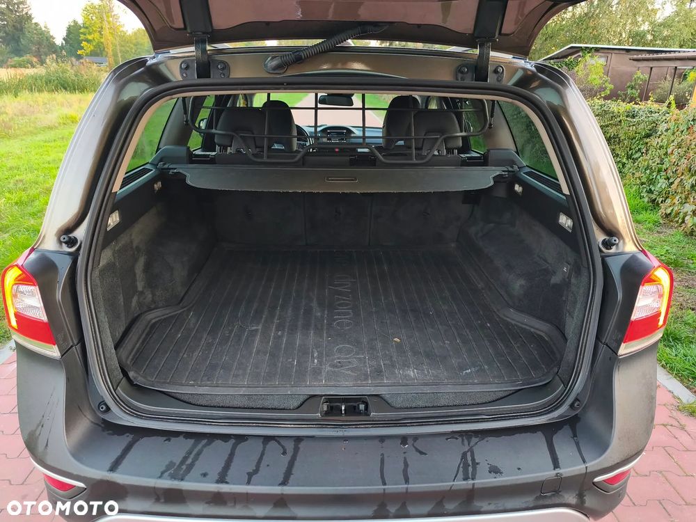 Volvo XC 70 2.4D AWD Kinetic - 8