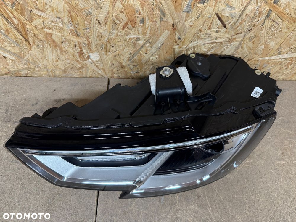 LAMPA LEWA PRZÓD PRZEDNIA AUDI A3 8V0 LIFT XENON LED - 18