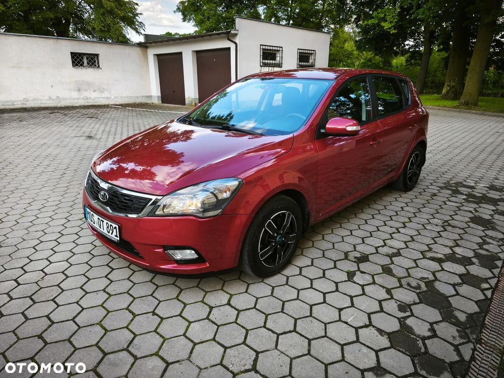 Kia Ceed 1.6 CRDi ISG Spirit - 2