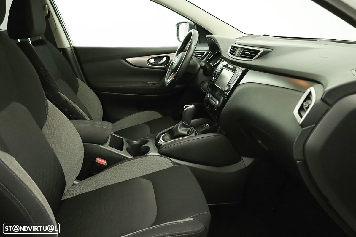 Nissan Qashqai 1.2 DIG-T N-Connecta PS Xtronic - 21